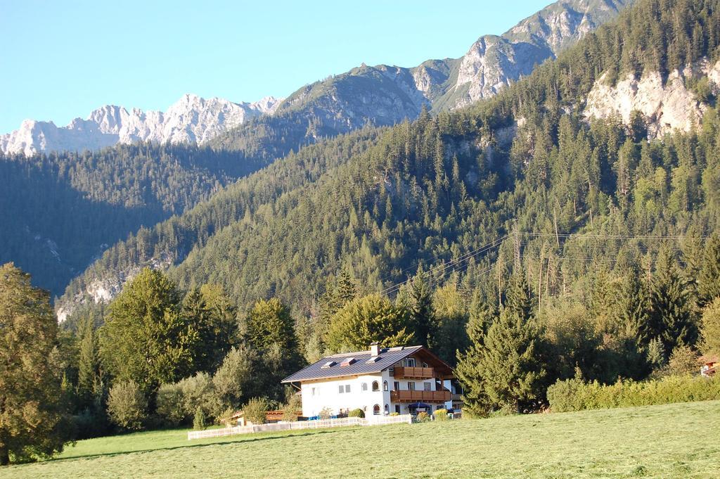 Landhaus Brugger Apartman Saalfelden am Steinernen Meer Szoba fotó